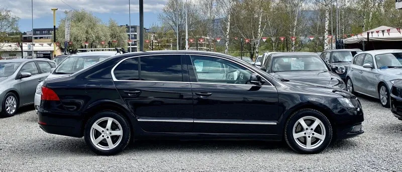 Skoda Superb 2.0TDI 140HP DSG NAVI Image 4