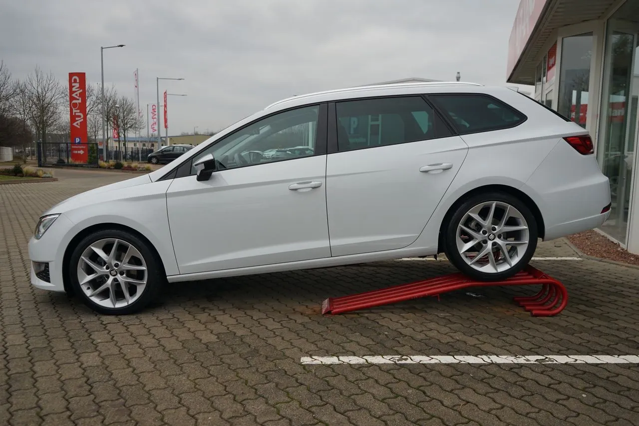 Seat Leon ST 1.4 TSI FR ST...  Image 3